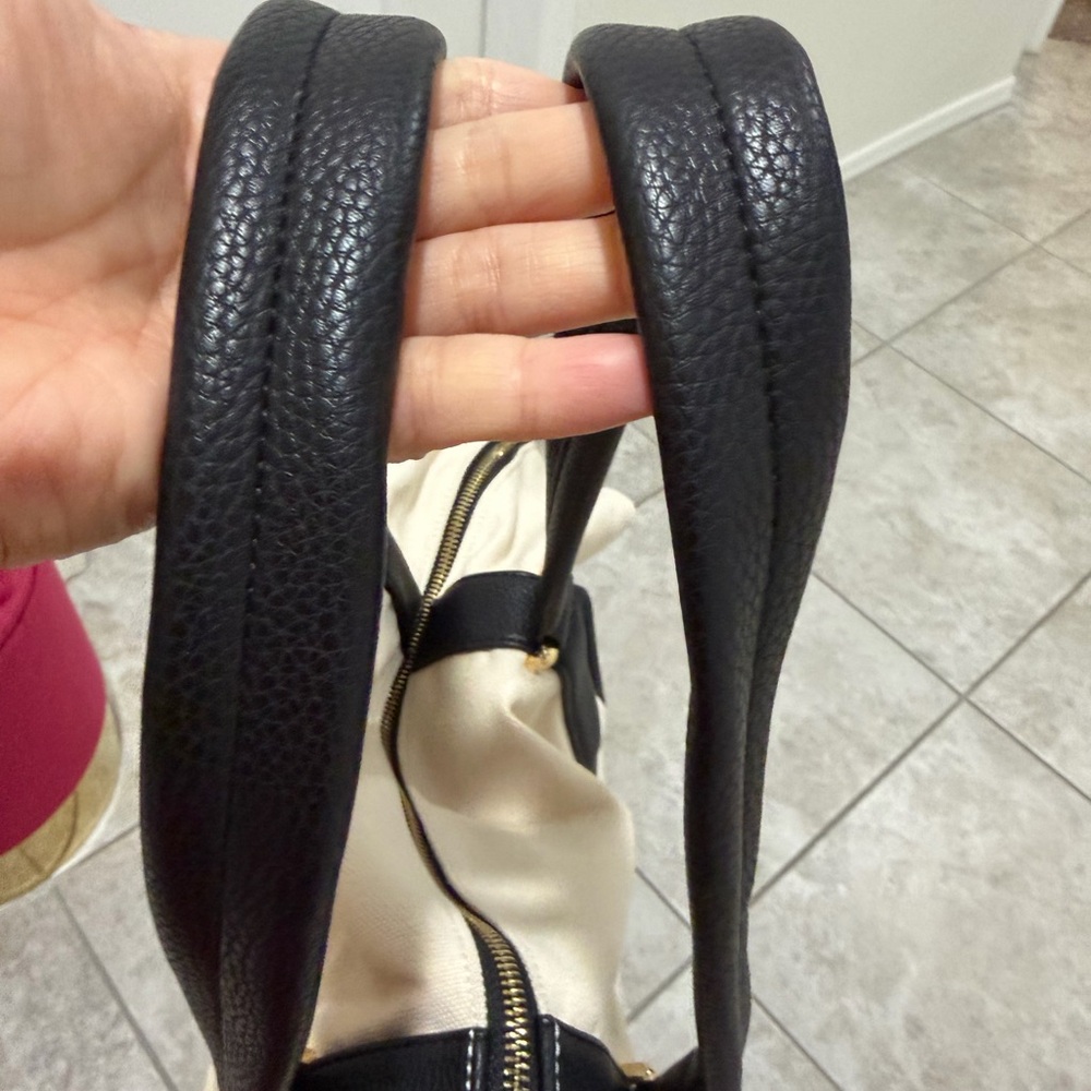Henny and Lev Canvass Leather Weekender Bag - Picture 12 of 16